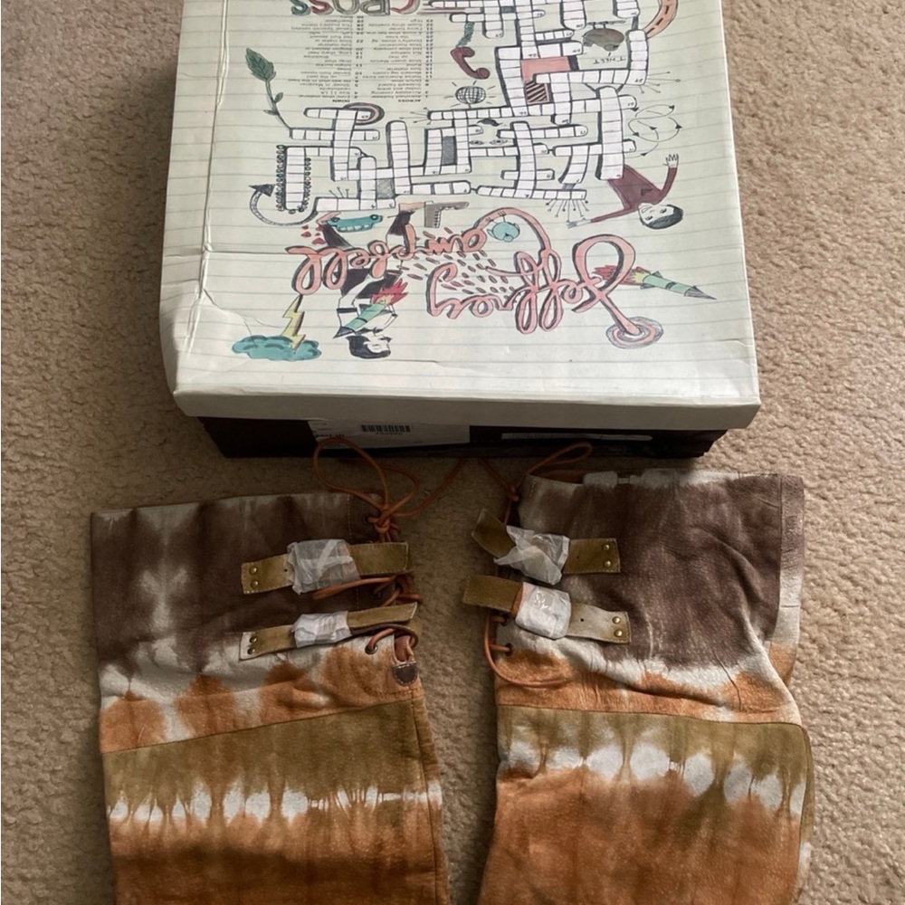 Jeffrey Campbell Suede Tie-Dye Slouch Boots - Picture 8 of 9